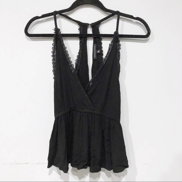 Kendall & Kylie Tops - Kendall & Kylie black v neck lace trim top